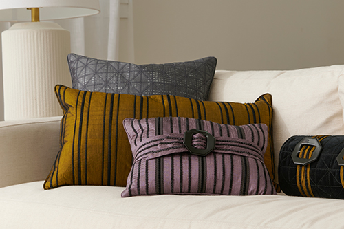 BLWB_BLP6_500 x 333_Pillows.jpg